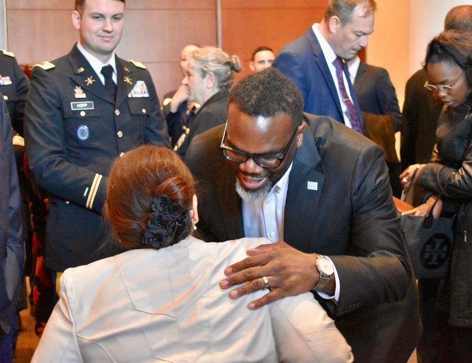 In Chicago, Duckworth Underscores the Importance of Showing Up for Our Nation’s Veterans Year-Round